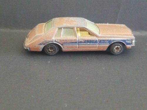 YATMING 1978 CADILLAC SEVILLE NO.1026 MADE IN THAILAND 1:64 DIECAST TOY CAR - Picture 3 of 10