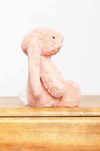 Jellycat Medium Bashful Peach Bunny - Imagen 4 de 7