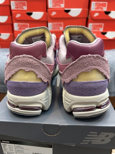 New Balance 2002R Confezione Protezione "Lavanda Rosa" - Uomo Taglia 9,5 - Foto 19 di 22
