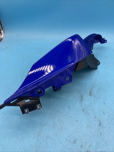 Yamaha R7 blu viola sezione coda posteriore sinistra BEB-21711-00-P0 inc assetto interno - Foto 3 di 4