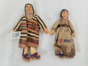 Hallmark-034-Chief-Joseph-034-and-034-Girl-034-Collectible-Dolls-1979