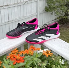 Adidas Predator Accuracy.3 Low Turf Soccer Cleats - Men’s Size 10.5