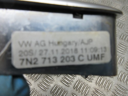 2019 VW SHARAN SE MK2 7N GEAR SHIFTING LEVEL PLASTIC TRIM 7N2713203C - Picture 9 of 10