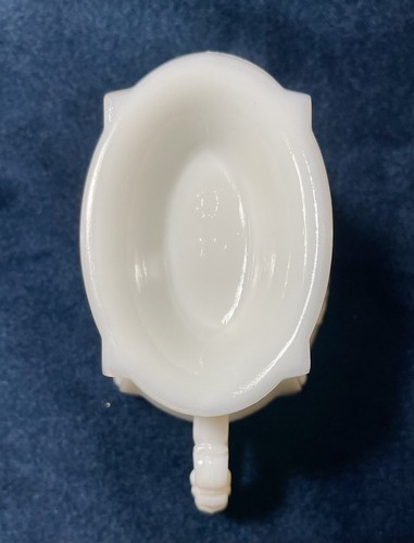 Westmoreland White Milk Glass Paneled Cherry & Grape Pattern Creamer - Picture 8 of 16