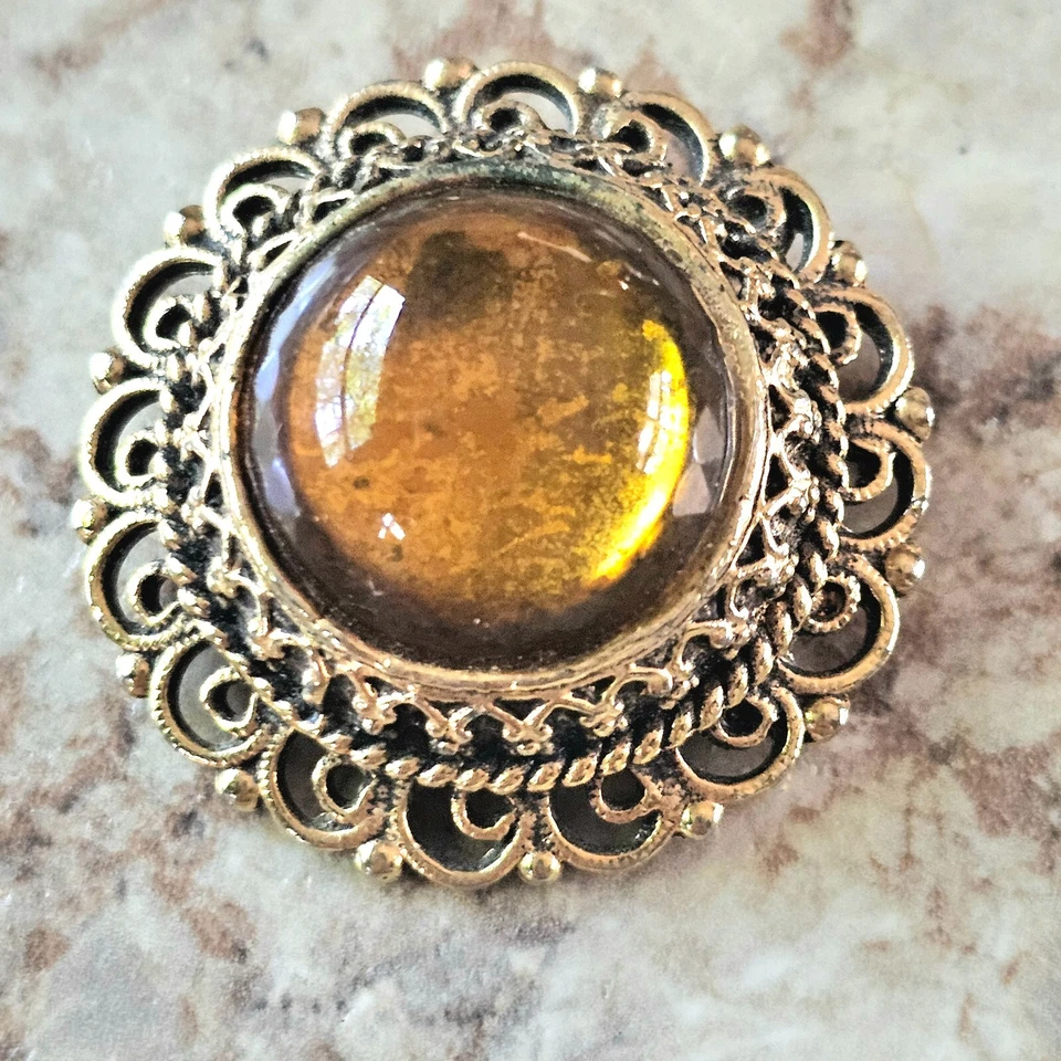 Broche Vintage Oro Cepillado - Piedra Tono Ámbar - Elegante Prendedor Elegante Foto 2 de 4