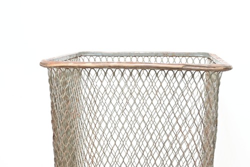 Antiguo 24,25" H NEMCO? Cesta de basura de malla de alambre de malla metálica gris - Imagen 6 de 14