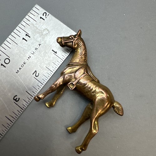VTG 3D Large Horse Equestrian Gold Tone English Saddle Pin Made USA 3” - Picture 9 of 12