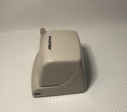 Master Electric Two-Hole Punch 10-Sheet Capacity EP210 Paper Home Office Tool - Picture 5 of 5