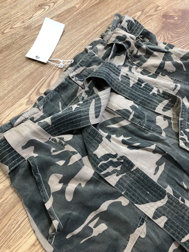 Miss Me Women's Camo Flowy Lightweight Belted Pants Zipper Sz Medium - Picture 3 of 4