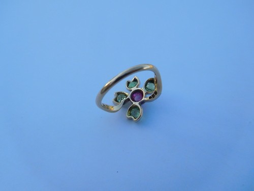 Incredible Art Nouveau Clover Flower Ruby Peridot Platinum 18K Gold Diamond Ring - Picture 9 of 11