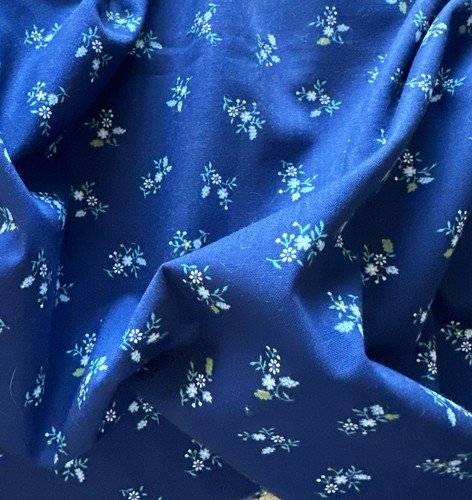 Vtg Cotton Floral Fabric 45”x1.3Yds - Picture 4 of 8