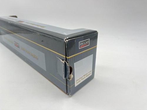 speccast 1 64 Diecast Access America Volvo 770 W Double Rear Doors In Box - Picture 3 of 7