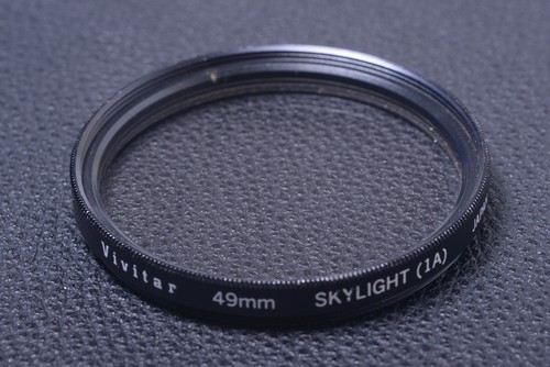 ✅ VIVITAR SKYLIGHT 1A 49MM FILTER GENUINE LENS OR CAMERA SCREW IN 12-3 - Picture 1 of 2