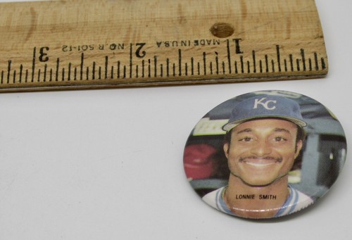 Kansas City Royals Lonnie Smith & Jim Sundberg LOT of 2 MLB Pinback / Button's - Picture 4 of 5