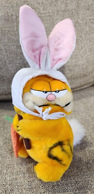 Vintage Garfield Cat with Easter Bunny Ears ''Here Rabbit'' Stuffed Toy 1978 1981