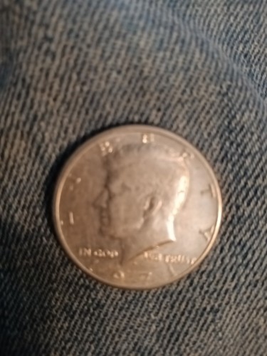 1971d half Dollar Liberty Coin Vintage Rare/ Great Condition - Picture 3 of 11