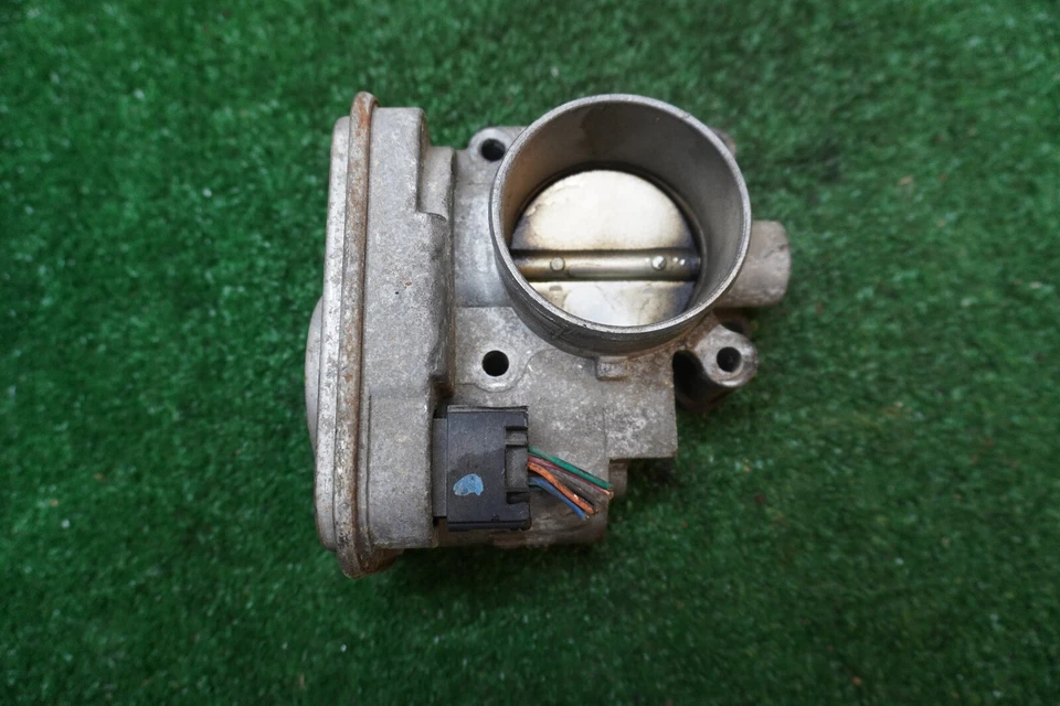 Jeep Compass 2010 2,4 L carrocería del acelerador OEM 04891735AC Foto 2 de 4