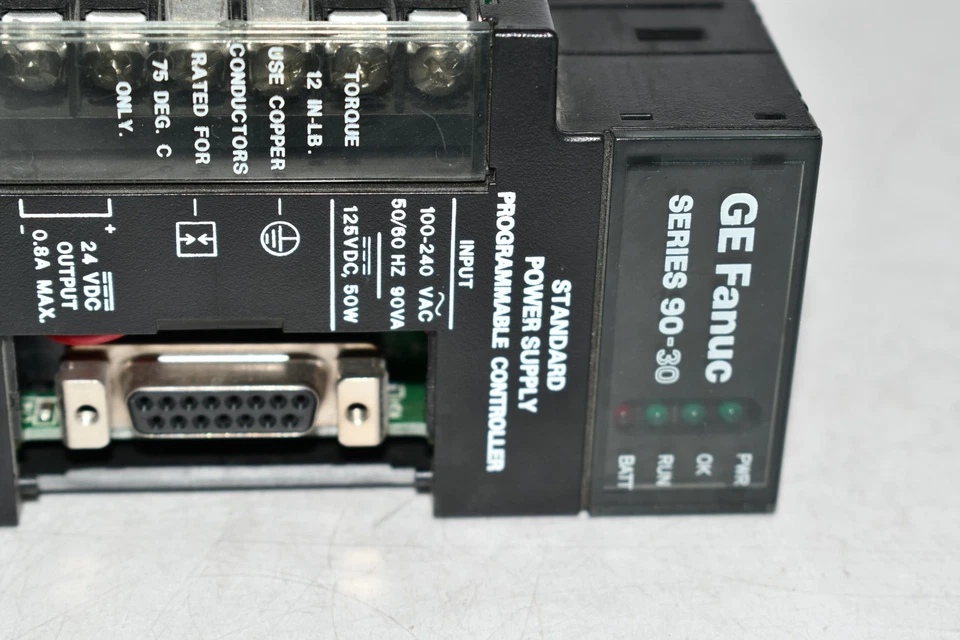 Controlador Programable Fuente de Alimentación GE Fanuc IC693PWR321S Serie 90-30 120/240  Foto 2 de 4