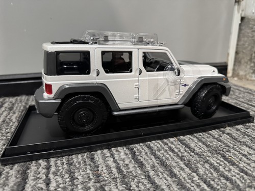 Maisto 1:18 Diecast Edición Especial Jeep Rescue Concept NUEVO EN CAJA Blanco - Imagen 9 de 19