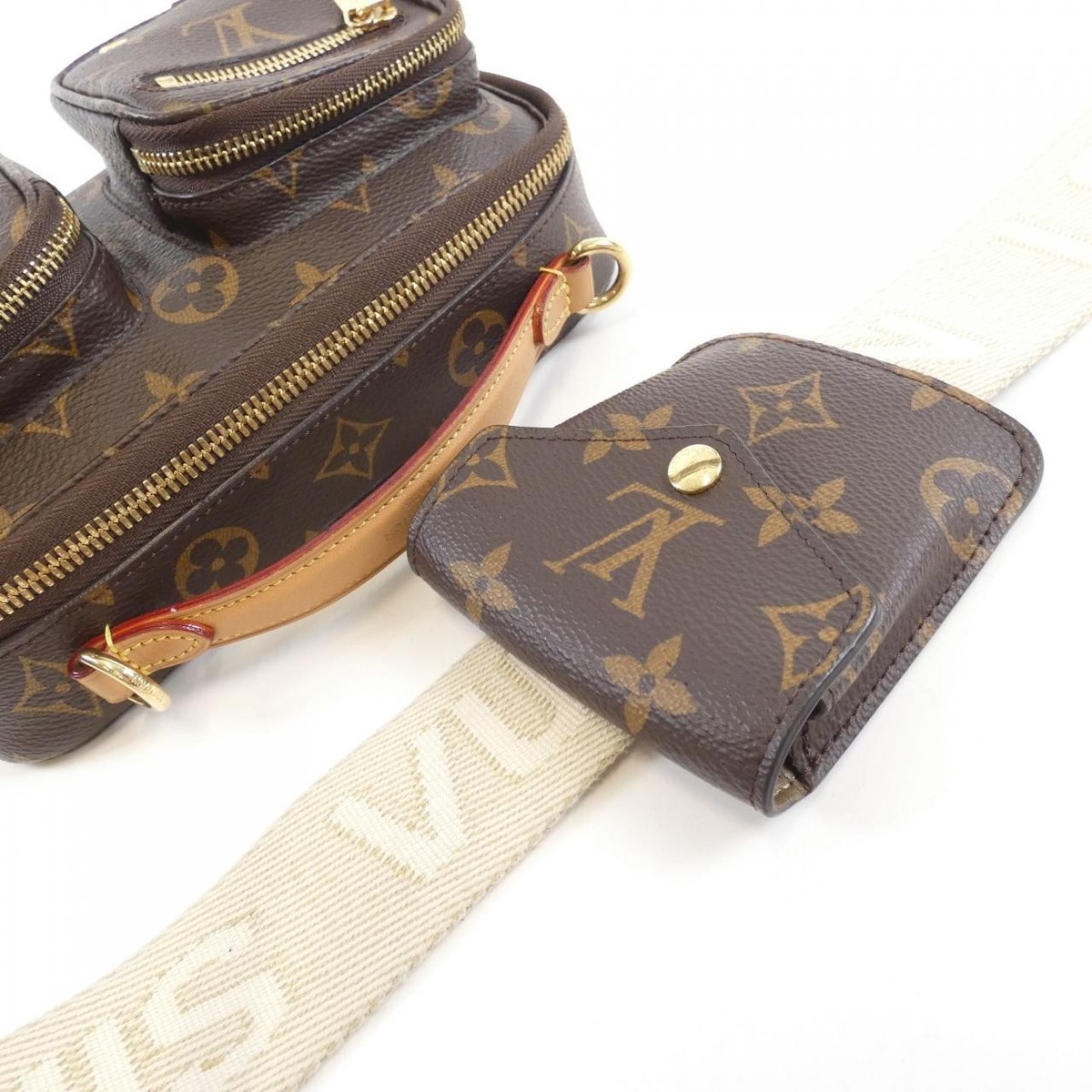 LOUIS VUITTON - yuu Authentic LOUIS VUITTON Monogram Utility Crossbody M80446