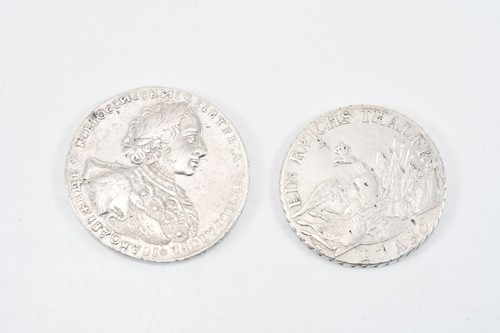 C28M43- 2x Silber Münze 1x Peter der Große 1x Friedrich der Große 18. Jh.  - Bild 1 von 12