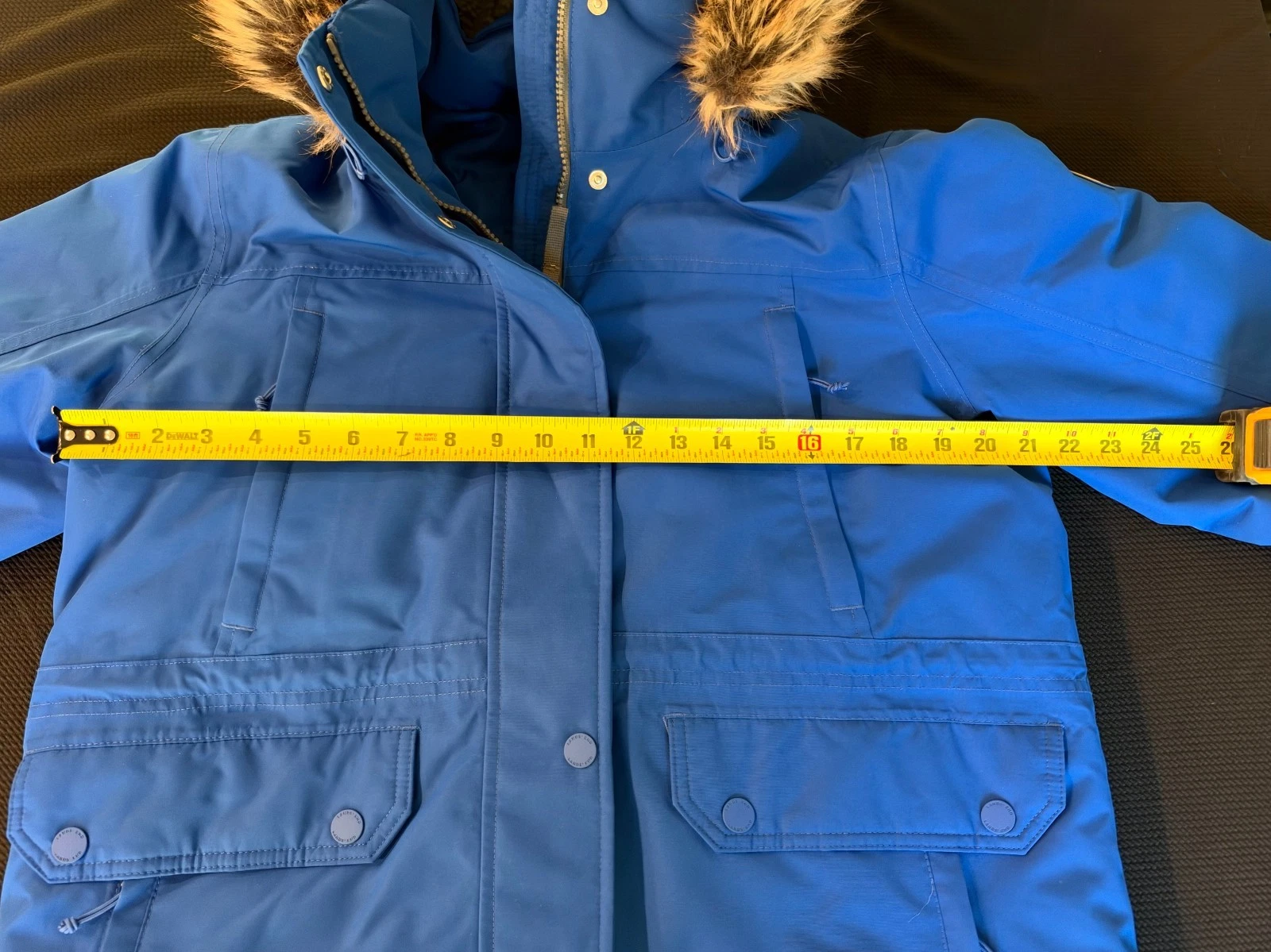 Lands’ End Women’s Expedition Down Waterproof Winter Parka M Blue Faux Fur Hood image 3