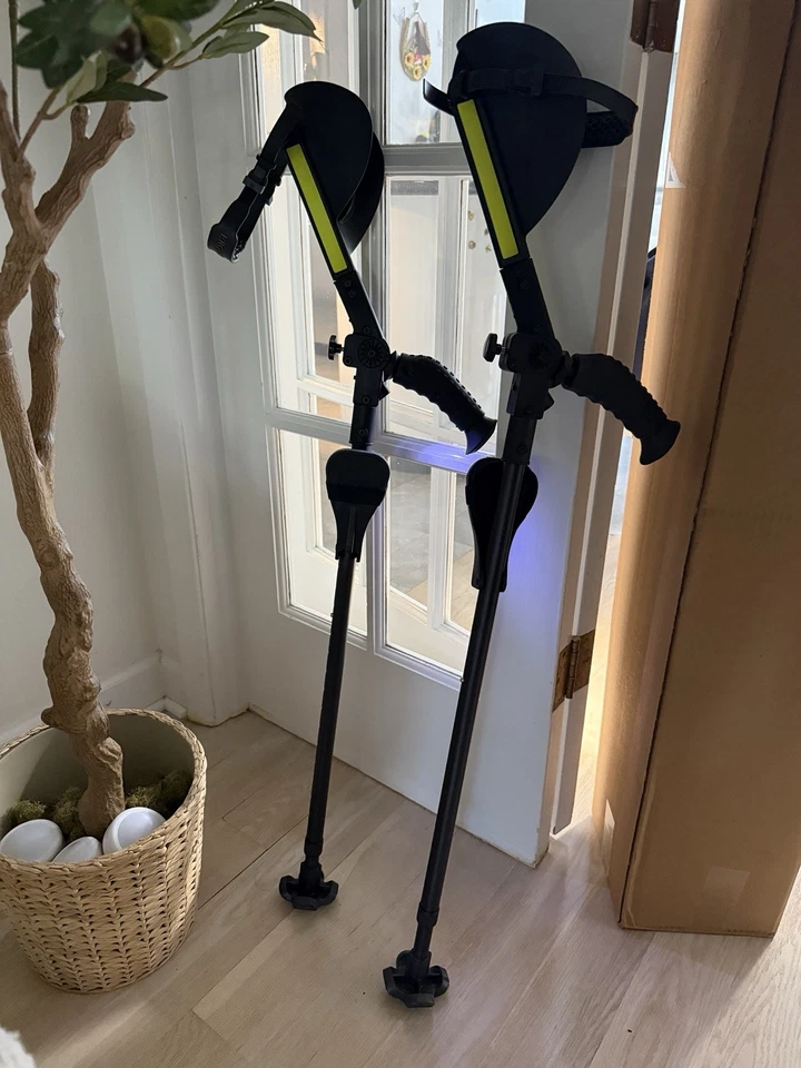 Ergobaum 7g Ergonomic Crutches, Balance Strong Performance Walking Companion - Image 3 of 4