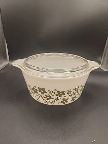 Pyrex 474-B Vintage Spring Blossom Crazy Daisy White 1.5Qt Casserole with Lid
