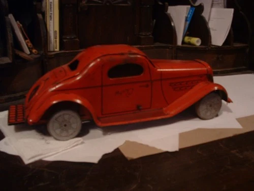 1930'S WOLVERINE MYSTERY CAR THAT WORKS GREAT COUPLE BLEMS,RARE CAR!C-6 COND.