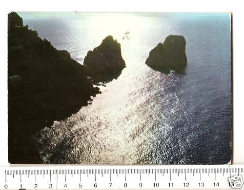 CARTOLINA ISOLA DI CAPRI FARAGLIONI TRAMONTO F5998 - Foto 1 di 1