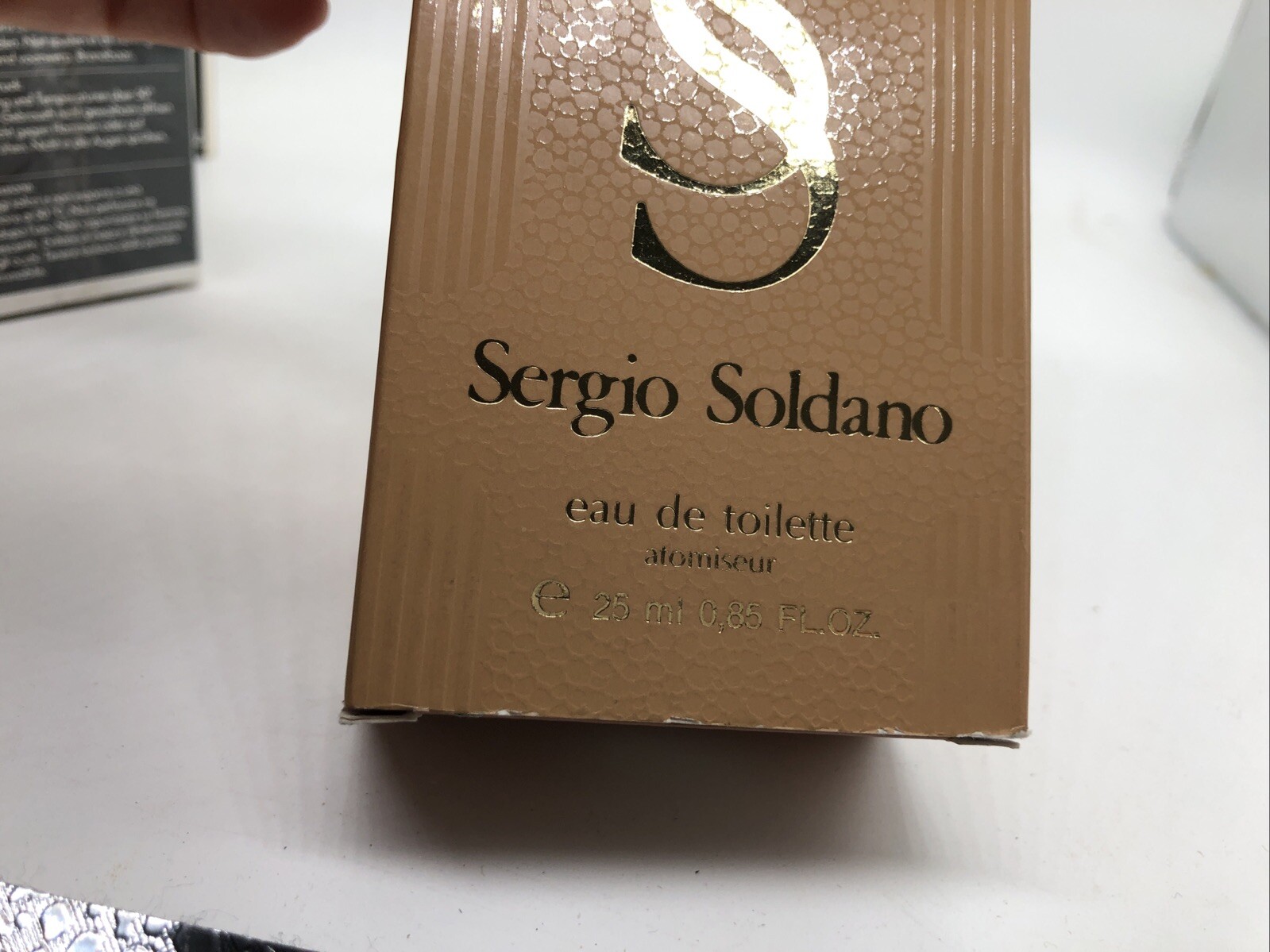 Foto 12 di 14