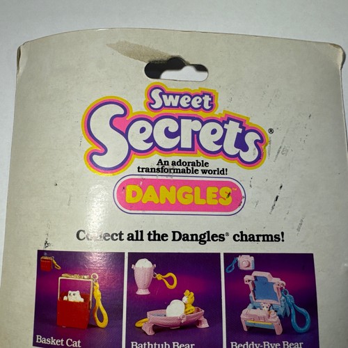 Vintage Sweet Secrets 1985 Dangles Flighty Butterfly Transforms Guitar Rare - Picture 12 of 13