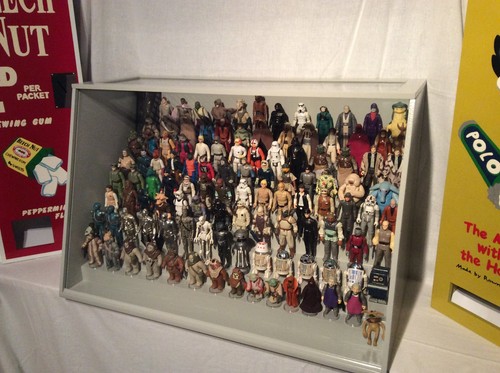 Vintage Star Wars figures complete collection and display case with all last 17 - Picture 2 of 12