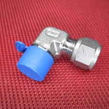 SSP Grip® 3/8 Tube OD x 3/8 NPT Male Pipe 90 ELBOW CONNECTOR 316 Stainless Steel