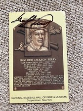 Gaylord Perry San Francisco Giants  Signed Baseball Hall of Fame Postcard.