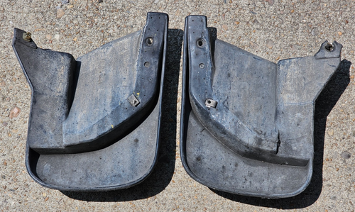 08P09-ST8-201 OEM HONDA 94-97 INTEGRA 4DR REAR MUD FLAPS SEDAN ONLY
