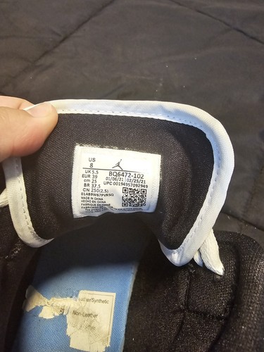 NIKE- Jordan 1 Retro High SNEAKERS - Picture 10 of 13