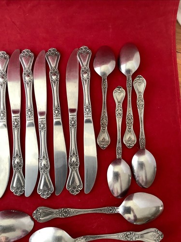 Vintage Summer Rose 26 Pc STAINLESS SILVERWARE 1847 Rogers/IS Flatware Disc jB2 - Picture 7 of 9