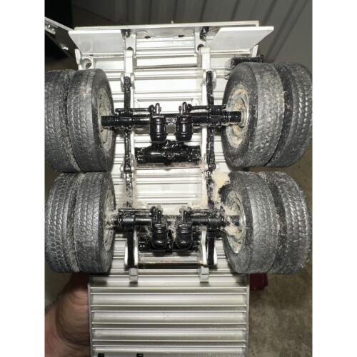 Franklin Mint 1993 Mack Semi Truck & Trailer 1/32 Scale DieCast Read Description - Picture 15 of 16