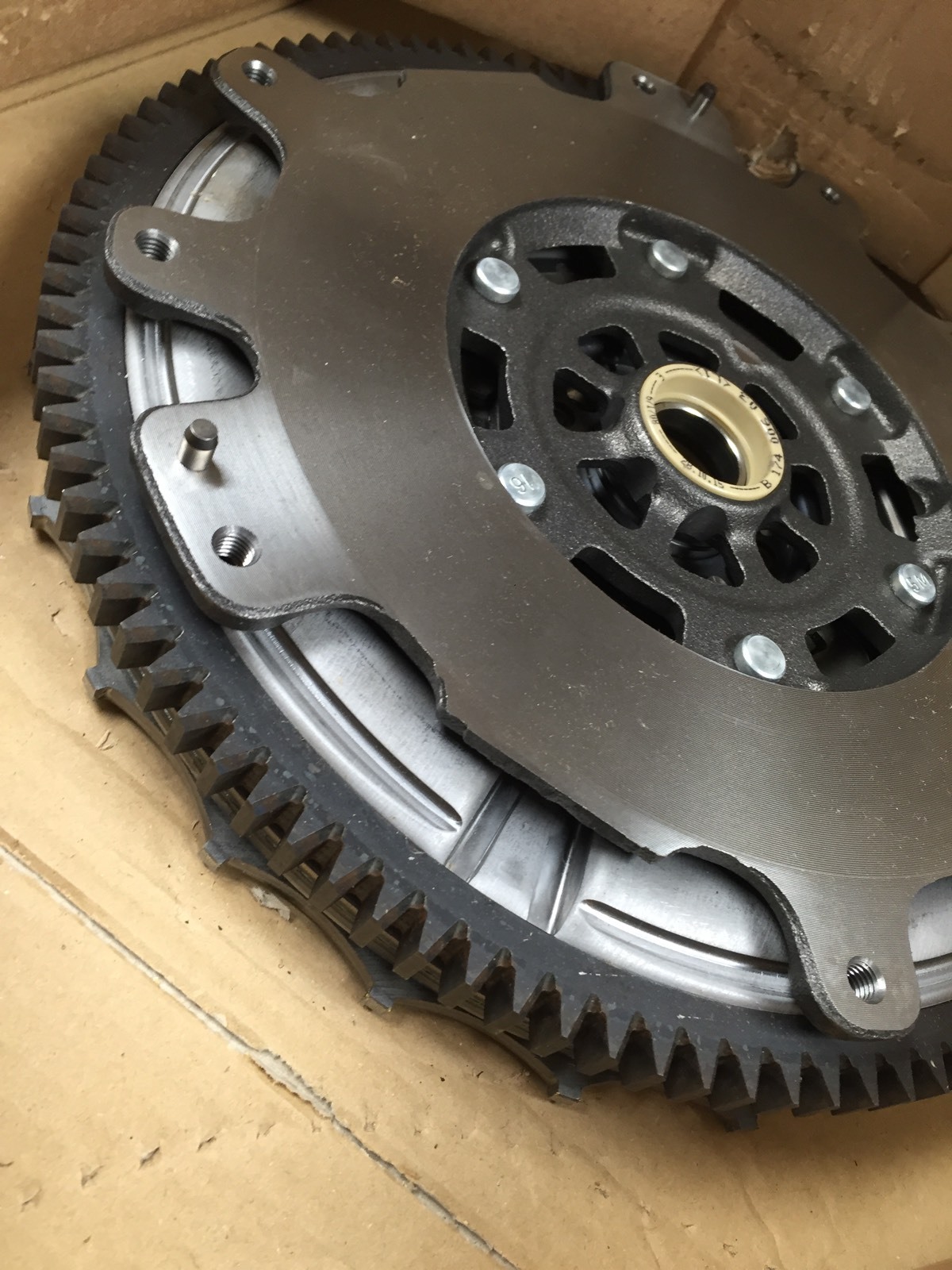 FOR NISSAN XTRAIL 2.2 SVE TD FLYWEEL DUAL MASS FLYWHEEL BRAND NEW