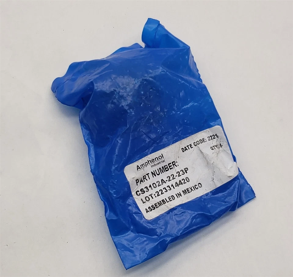 AMPHENOL CS3102A-22-23P Circular Connector Pin Threaded Coupling LOT 33 NEW - Image 2 of 4