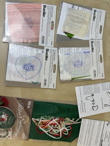 LOTE de 5 kits de bordado de cinta de seda Bucilla, patrón de bordado artesanal - Imagen 7 de 7