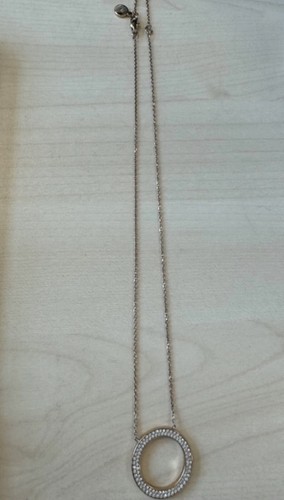 MICHAEL KORS Halskette mit Anhänger integriert MK Kette Farbe: silber, fast NEU - Bild 2 von 6