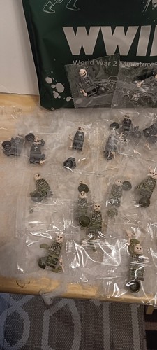 WW2 Toy Soldier Figures American vs German Army Battle Playset 50 pcs - Picture 12 of 19
