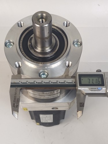 REXROTH MSK050C-0300-NN-M1-UG1-NNNN Gear Motor GTE120-NN2-012B-NN20 Transmission - Picture 9 of 11