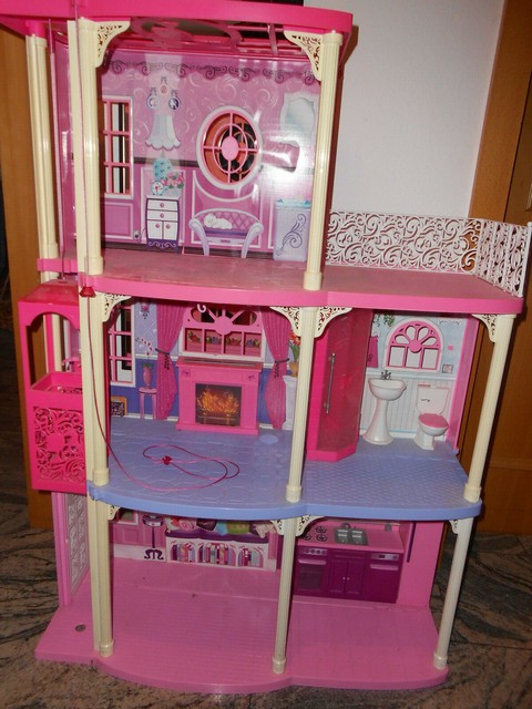 Barbie Stadthaus Mattel 6092 Mit Aufzug Und Barbiepuppen Gunstig