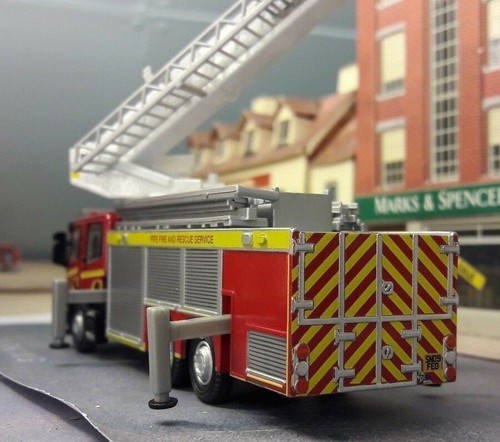 1:76 Scania Fire Engine Oxford Angloco Verna Combined Aerial Ladder Model OO/00 - Picture 5 of 9