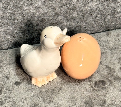 Applause Inc. Ceramic Salt & Pepper Shakers / White Duckling & Pink Egg Vintage