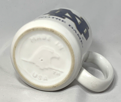 Taza de cerámica Notre Dame trébol Victory March hecha en EE. UU. LIMPIA - Imagen 8 de 10