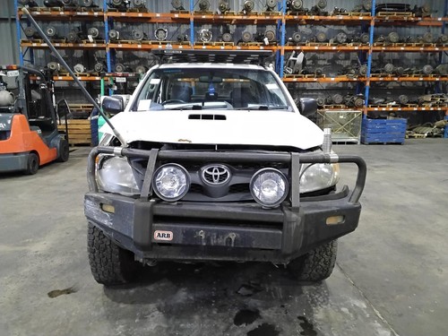 TOYOTA HILUX INSTRUMENT CLUSTER DIESEL, 3.0, MANUAL T/M, P/N N38-B ON FACE, 02/0 - Picture 3 of 12